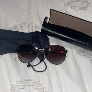 BURBERRY polarized aviator sunglasses